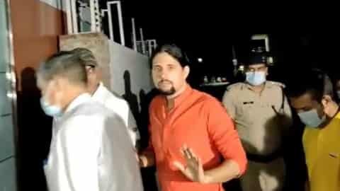 narendra_giri_1632925101