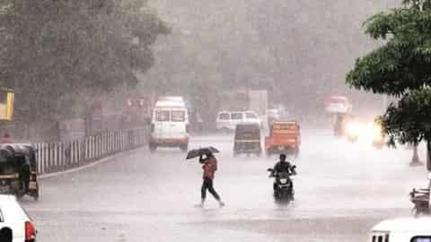 Heavy_rainfall_in_uttar_pradesh_1534239936